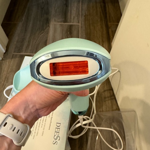 Deess IPL Laser Hair Remover - In Box - Picture 5 of 8